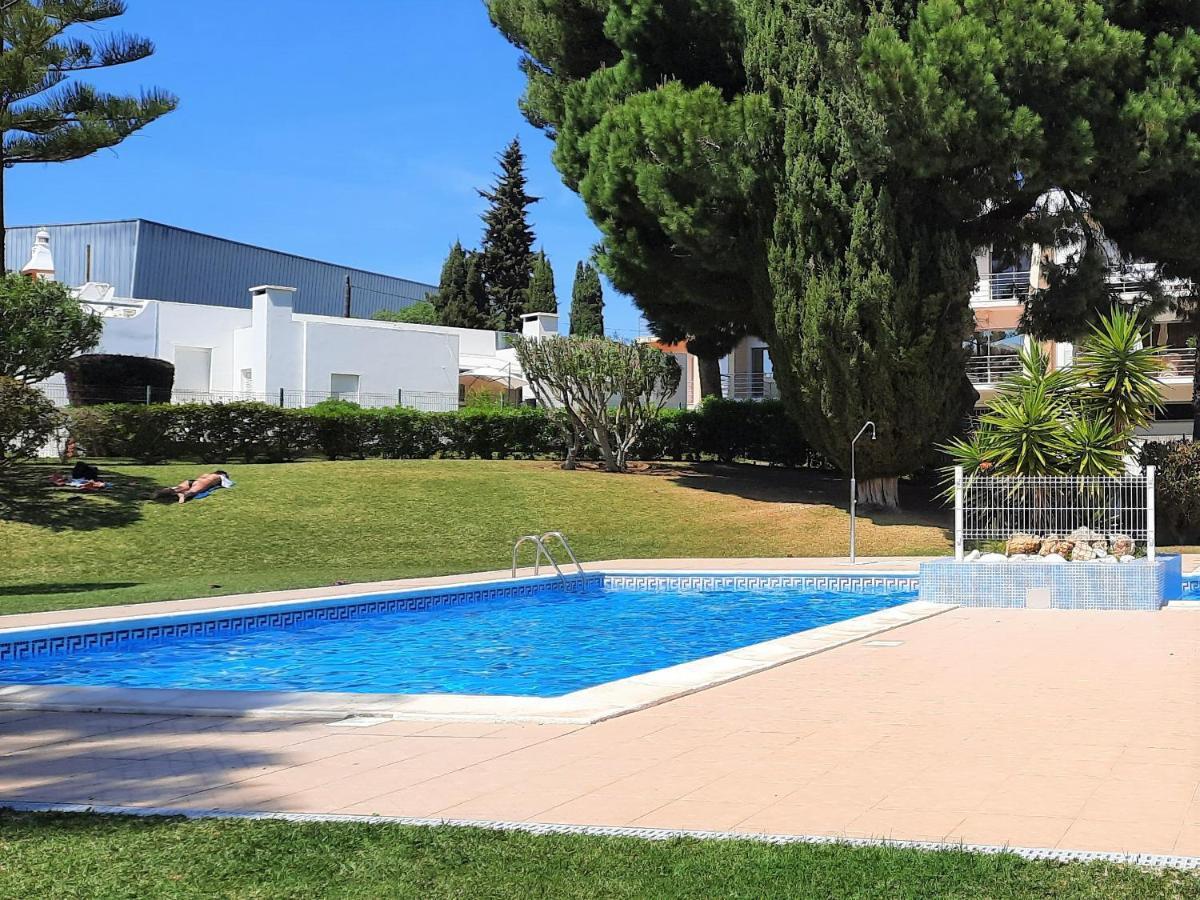 דירות Armacao De Pera Brightness 2 With Pool By Homing מראה חיצוני תמונה